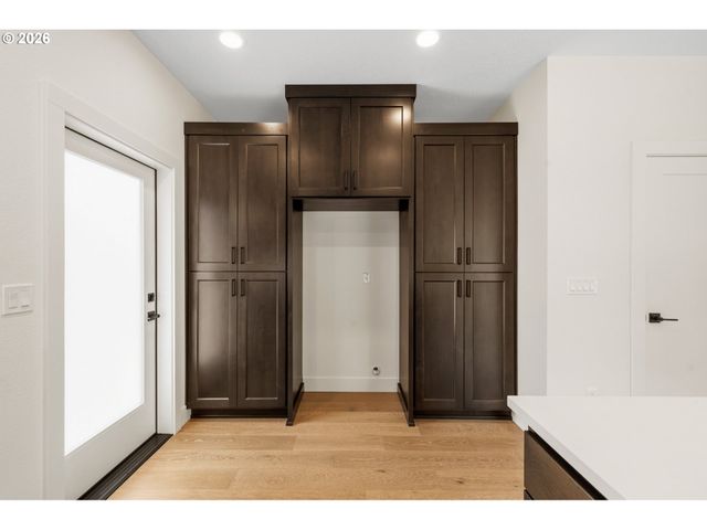 3996 Ne 35TH Ave, Portland, OR 97212