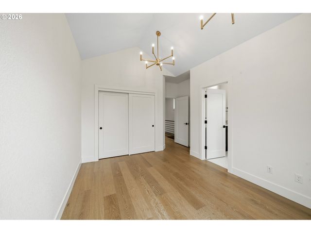 3996 Ne 35TH Ave, Portland, OR 97212