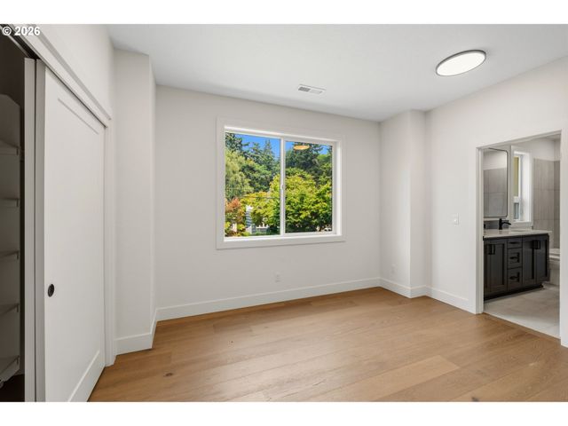 3996 Ne 35TH Ave, Portland, OR 97212