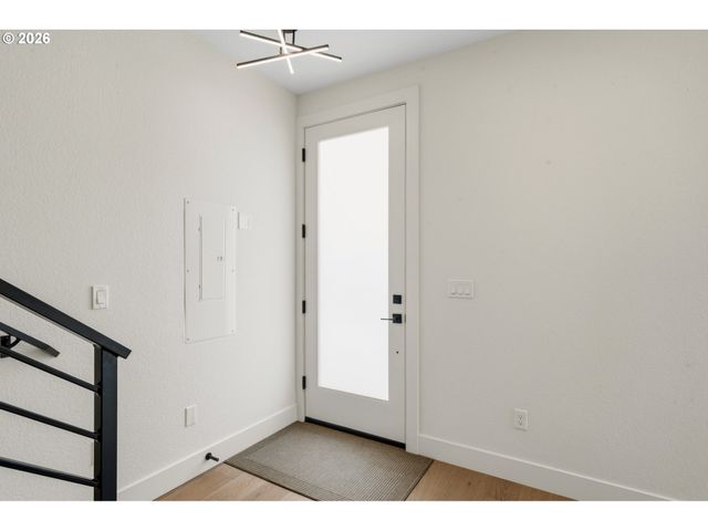 3996 Ne 35TH Ave, Portland, OR 97212