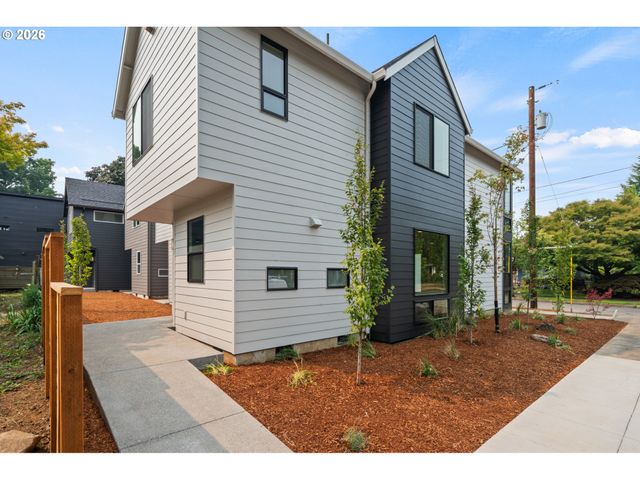 3996 Ne 35TH Ave, Portland, OR 97212