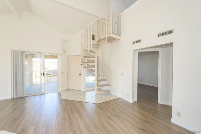 7260 Calle Cristobal 48, San Diego, CA 92126