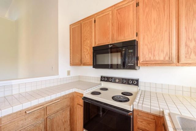 7260 Calle Cristobal 48, San Diego, CA 92126