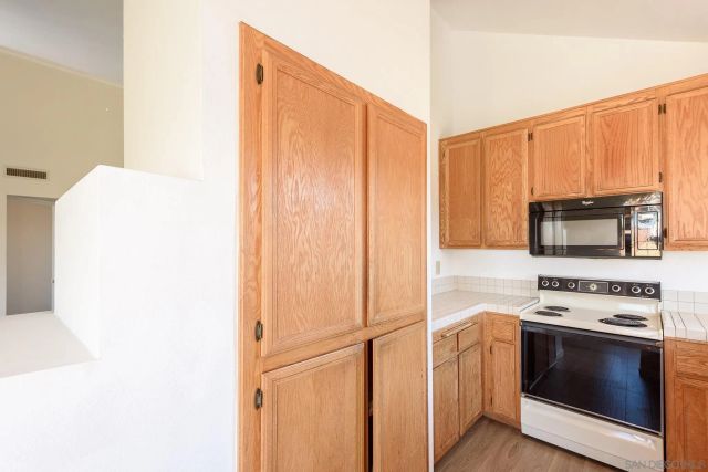 7260 Calle Cristobal 48, San Diego, CA 92126