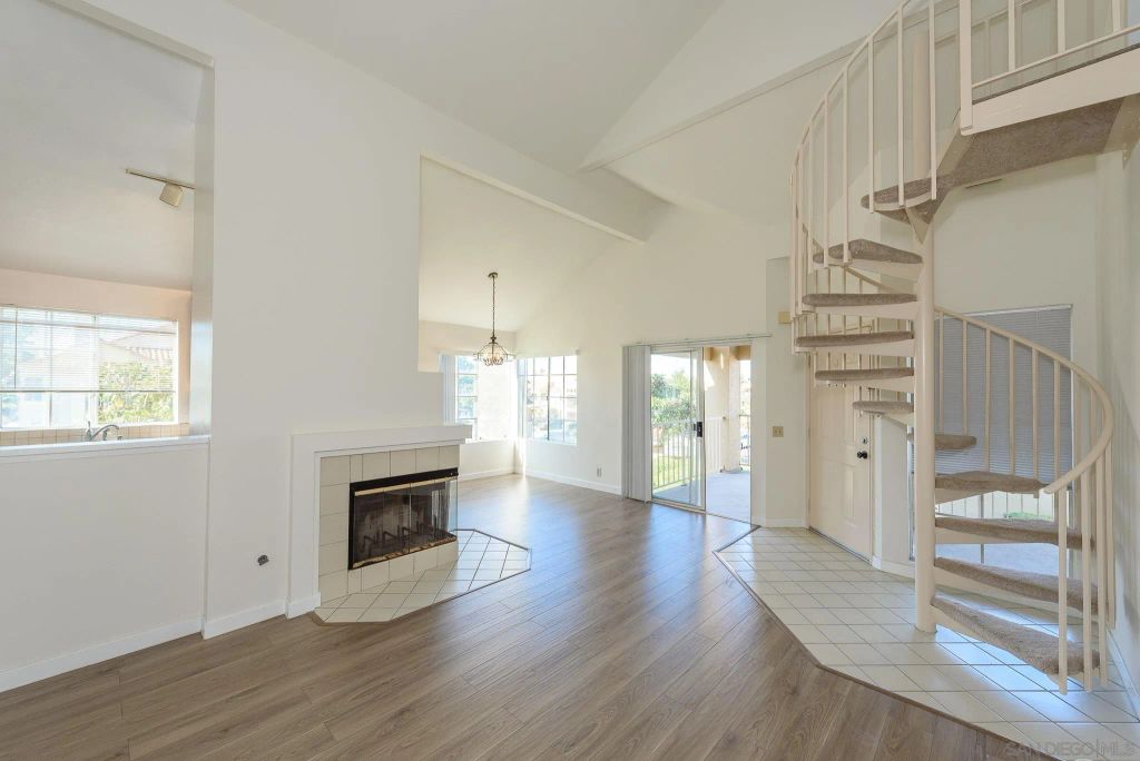 7260 Calle Cristobal 48, San Diego, CA 92126