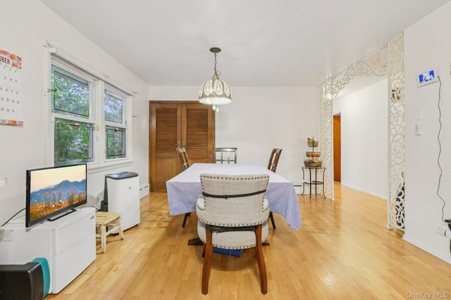 166 Park Hill Ave Yonkers, Yonkers, NY 10705