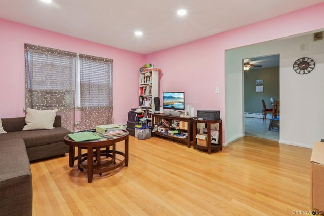 166 Park Hill Ave Yonkers, Yonkers, NY 10705