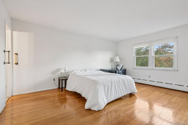 166 Park Hill Ave Yonkers, Yonkers, NY 10705