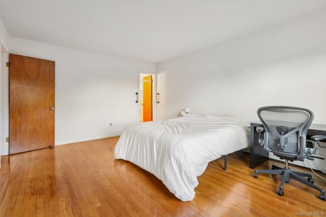 166 Park Hill Ave Yonkers, Yonkers, NY 10705