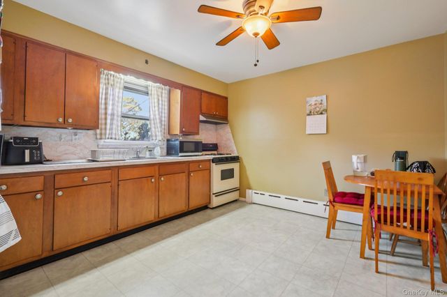 166 Park Hill Ave Yonkers, Yonkers, NY 10705