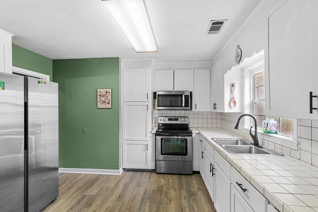 209 Sherwood Drive, Dothan, AL 36303