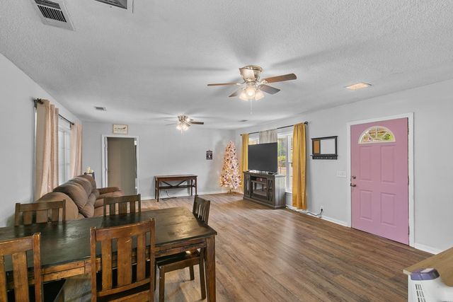 209 Sherwood Drive, Dothan, AL 36303