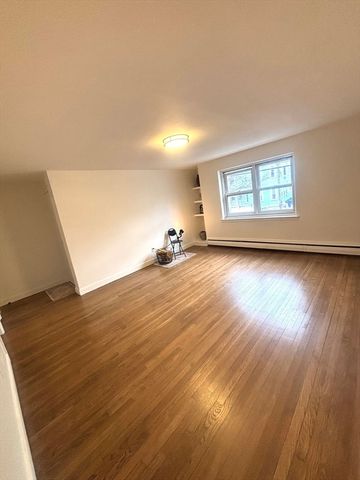 105 Chestnut St 2, Brookline, MA 02455