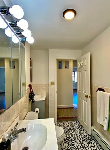 105 Chestnut St 2, Brookline, MA 02455