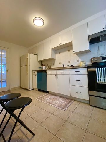 105 Chestnut St 2, Brookline, MA 02455