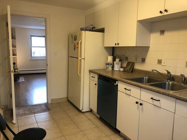 105 Chestnut St 2, Brookline, MA 02455