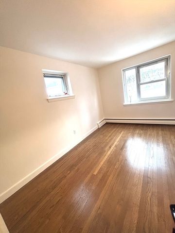 105 Chestnut St 2, Brookline, MA 02455