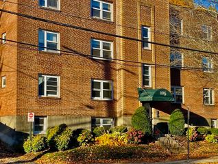 105 Chestnut St 2, Brookline, MA 02455