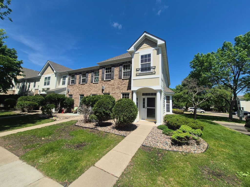 15437 Frost Path 1507, Apple Valley, MN 55124