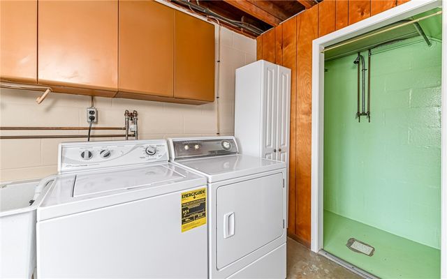 830 Hartzell School Rd, New Sewickley Twp, PA 15066