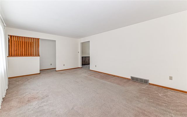 830 Hartzell School Rd, New Sewickley Twp, PA 15066