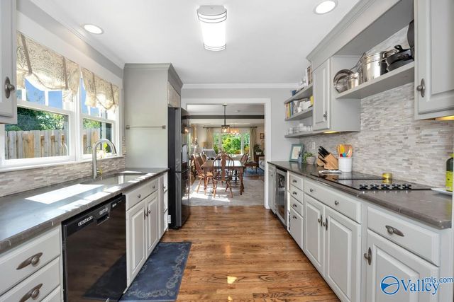 1401 Locust Avenue, Huntsville, AL 35801