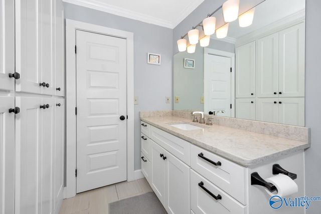 1401 Locust Avenue, Huntsville, AL 35801