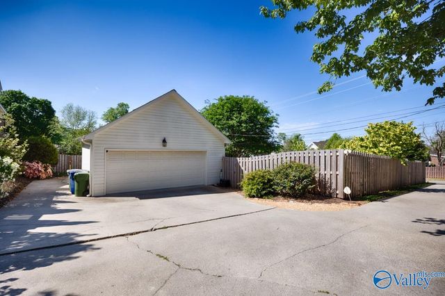 1401 Locust Avenue, Huntsville, AL 35801