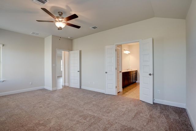 137 Goldfinch DR, San Marcos, TX 78666