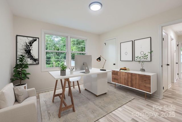 1224 E Woodlawn Road, Charlotte, NC 28209