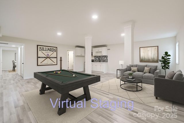 1224 E Woodlawn Road, Charlotte, NC 28209