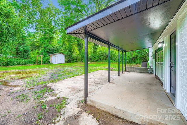 1224 E Woodlawn Road, Charlotte, NC 28209