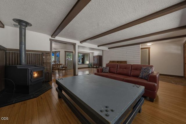 60282 Cree Circle, Bend, OR 97702