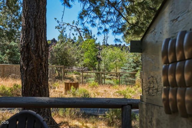 60282 Cree Circle, Bend, OR 97702