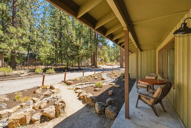 60282 Cree Circle, Bend, OR 97702