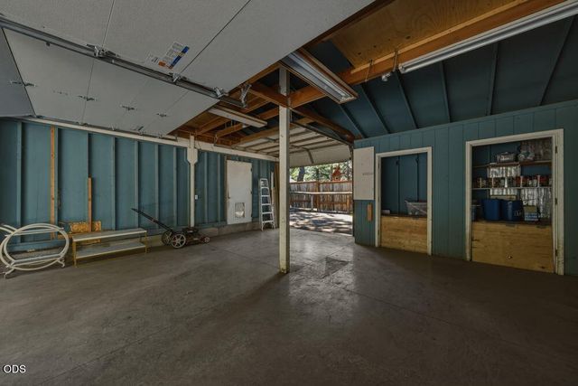 60282 Cree Circle, Bend, OR 97702