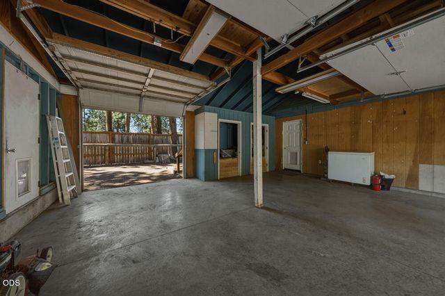 60282 Cree Circle, Bend, OR 97702