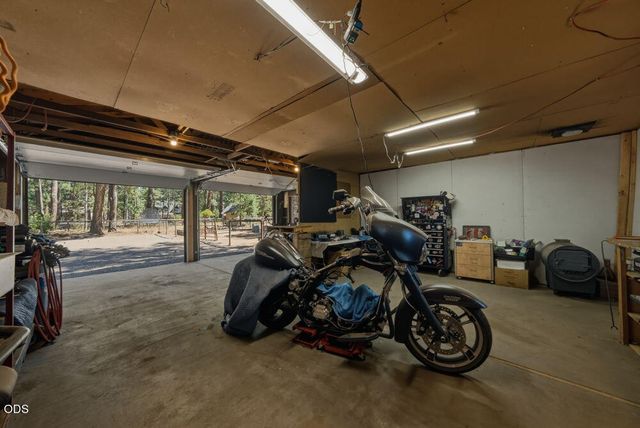 60282 Cree Circle, Bend, OR 97702