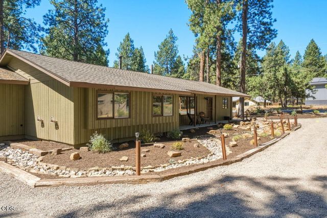 60282 Cree Circle, Bend, OR 97702