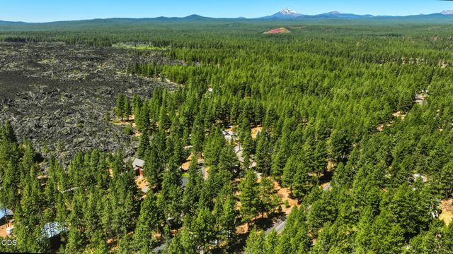 60282 Cree Circle, Bend, OR 97702