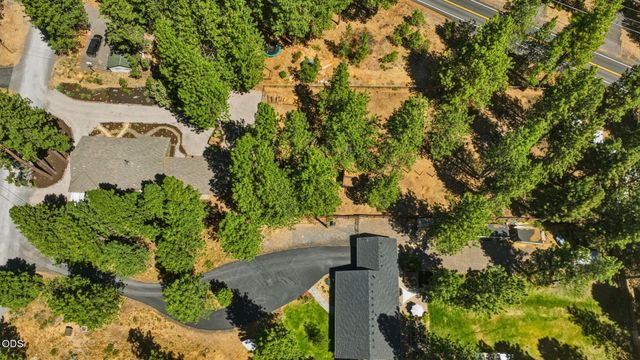 60282 Cree Circle, Bend, OR 97702