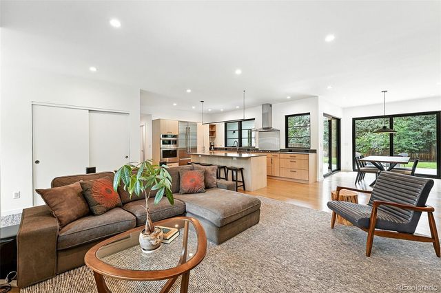 3010 S Franklin Street, Denver, CO 80210