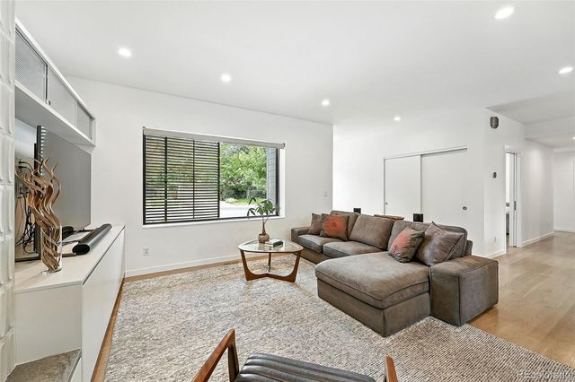 3010 S Franklin Street, Denver, CO 80210