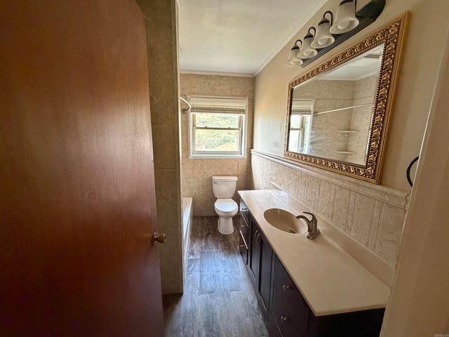 1008 North Place, Benton, AR 72019