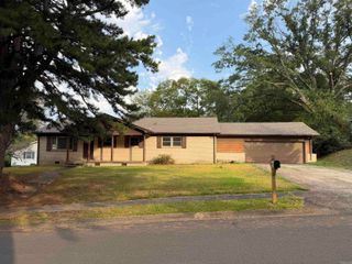 1008 North Place, Benton, AR 72019