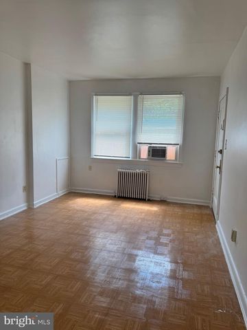 2633 30TH ST SE #2, Washington, DC 20020