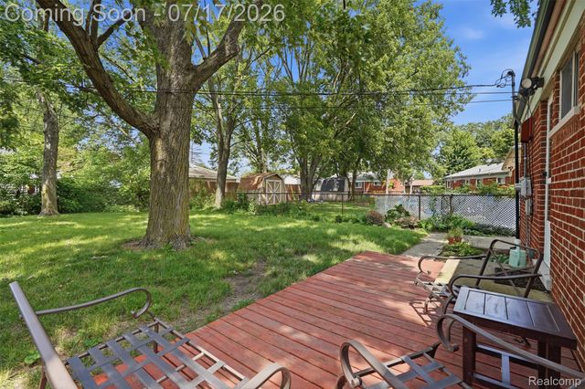 29697 Spoon, Madison Heights, MI 48071