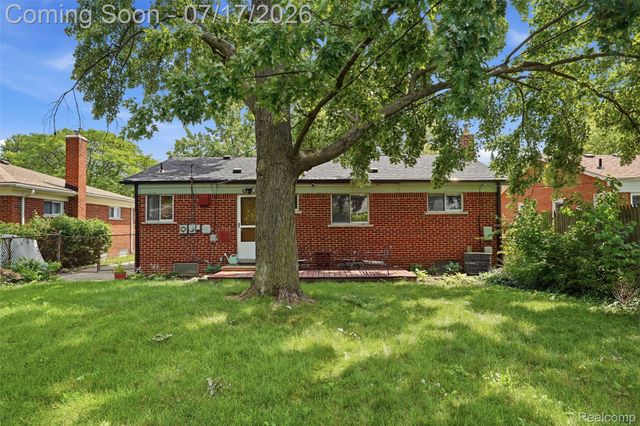 29697 Spoon, Madison Heights, MI 48071