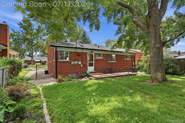 29697 Spoon, Madison Heights, MI 48071