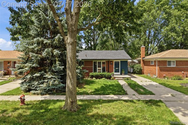 29697 Spoon, Madison Heights, MI 48071
